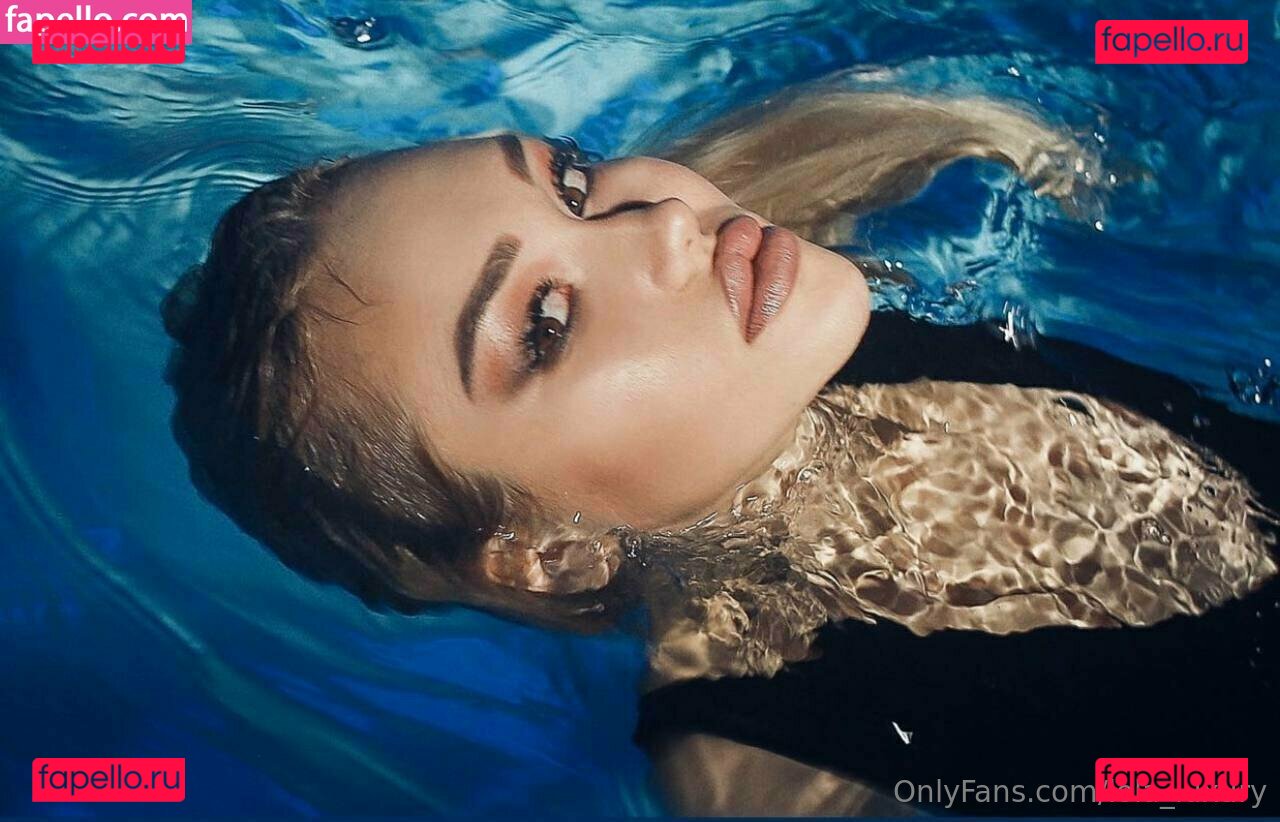 lola_luxury / lolas_luxury Onlyfans Photo Gallery 