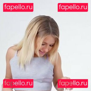 Emma Bugg / Emma_Bugg_ / itsemmabugg / lolajean18 Onlyfans Photo Gallery 