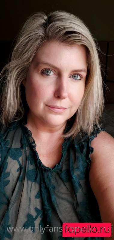 bee88i / bee_bowve88 Onlyfans Photo Gallery 