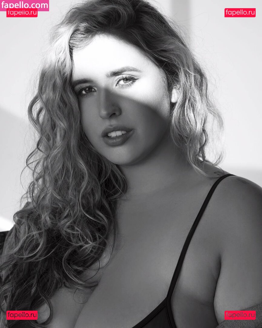 Lo Sangstaaa / lo_sangstaaa Onlyfans Photo Gallery 