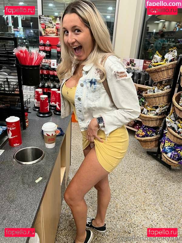 Rennadel Ryder / https: / xoRennadelRyder Onlyfans Photo Gallery 