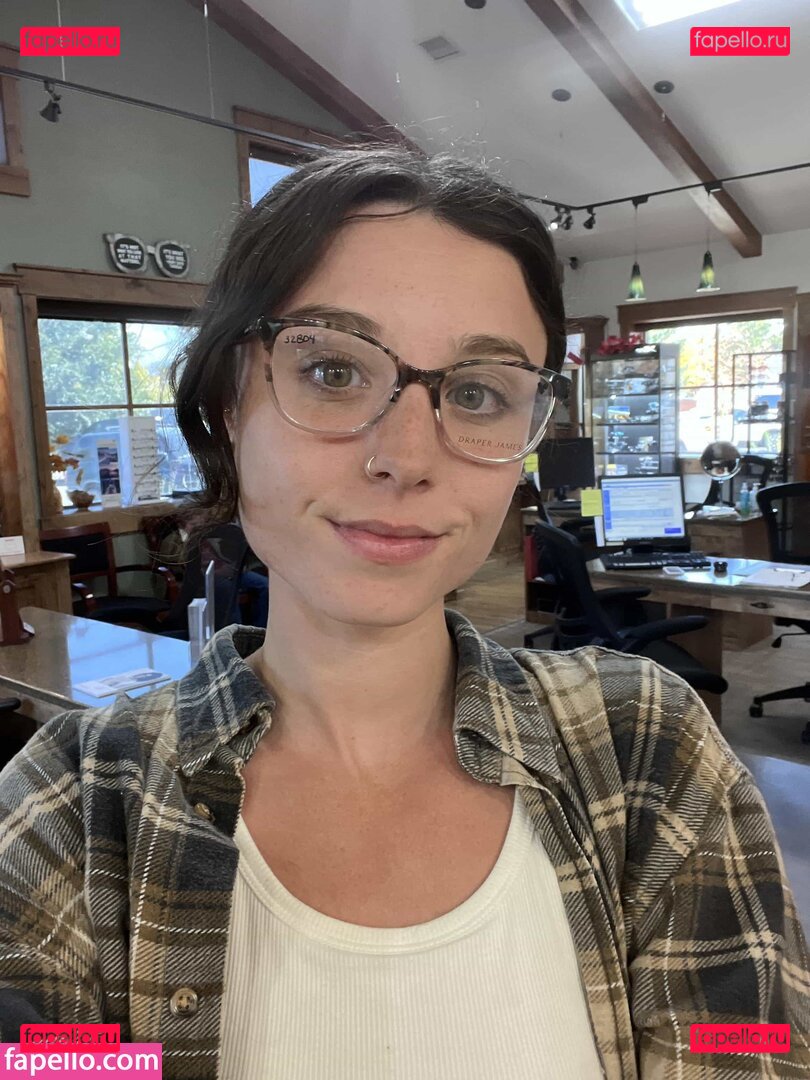 forest-fox / littleforestfox Onlyfans Photo Gallery 