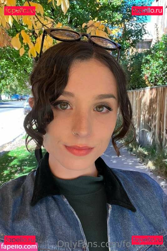 forest-fox / littleforestfox Onlyfans Photo Gallery 