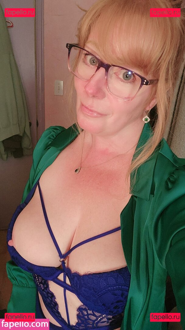 GingerCoug / ginger_cu / gingermfc Onlyfans Photo Gallery 