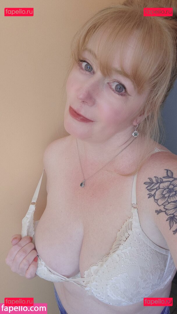 GingerCoug / ginger_cu / gingermfc Onlyfans Photo Gallery 