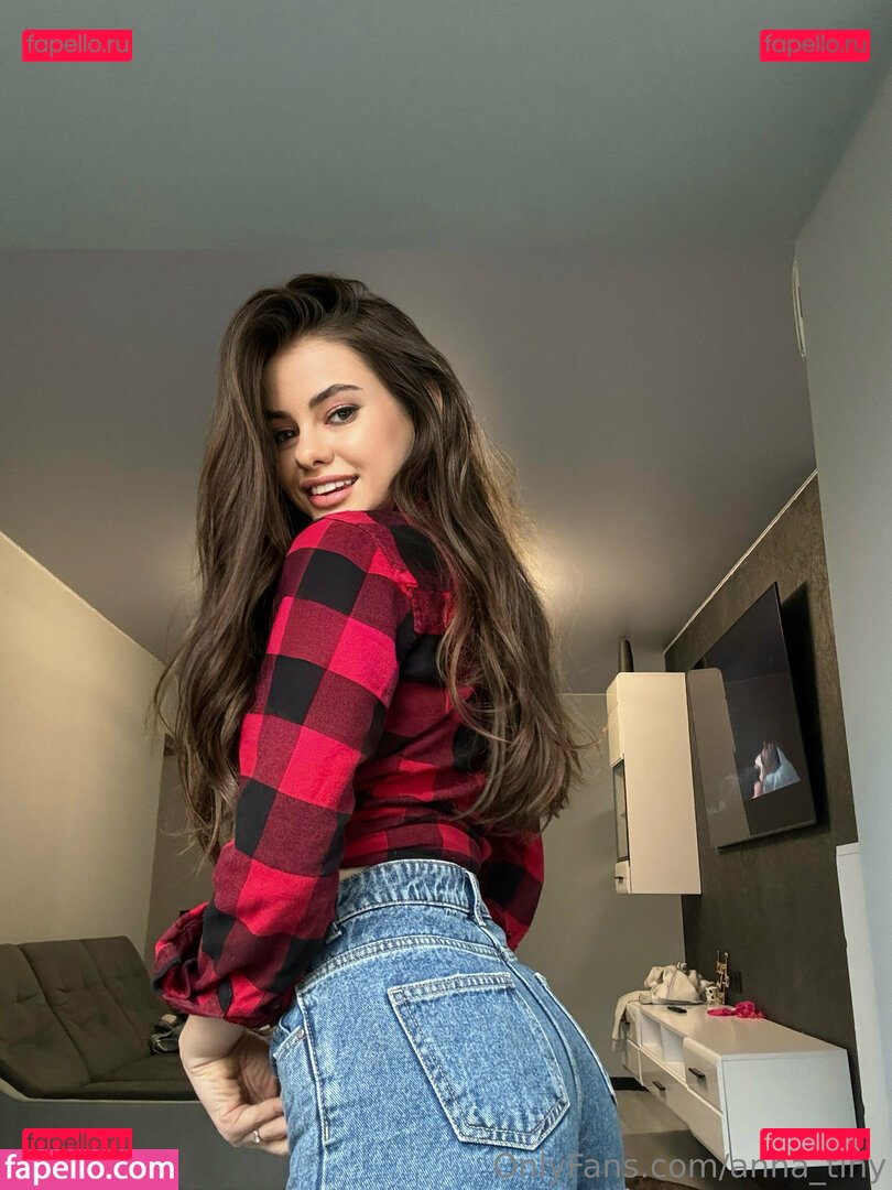anna_tiny Onlyfans Photo Gallery 