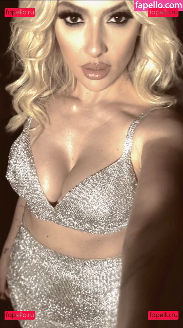 Hadise / hadisex Onlyfans Photo Gallery 