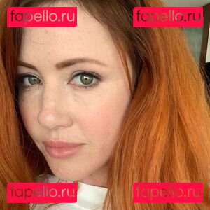 Elle Alexandra / TheGingerIsBac1 / https: / the_ellealexandra Onlyfans Photo Gallery 