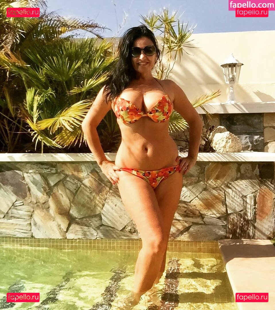 Angela Cavagna / angelacavagna Onlyfans Photo Gallery 