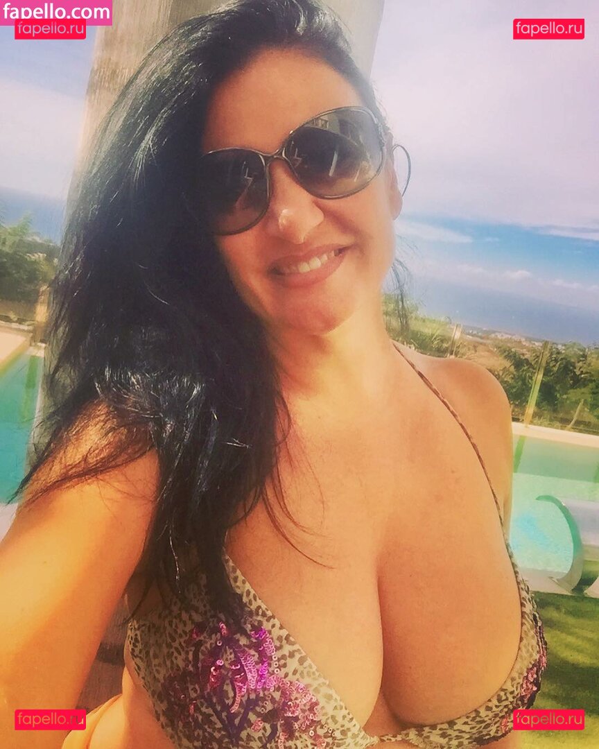 Angela Cavagna / angelacavagna Onlyfans Photo Gallery 