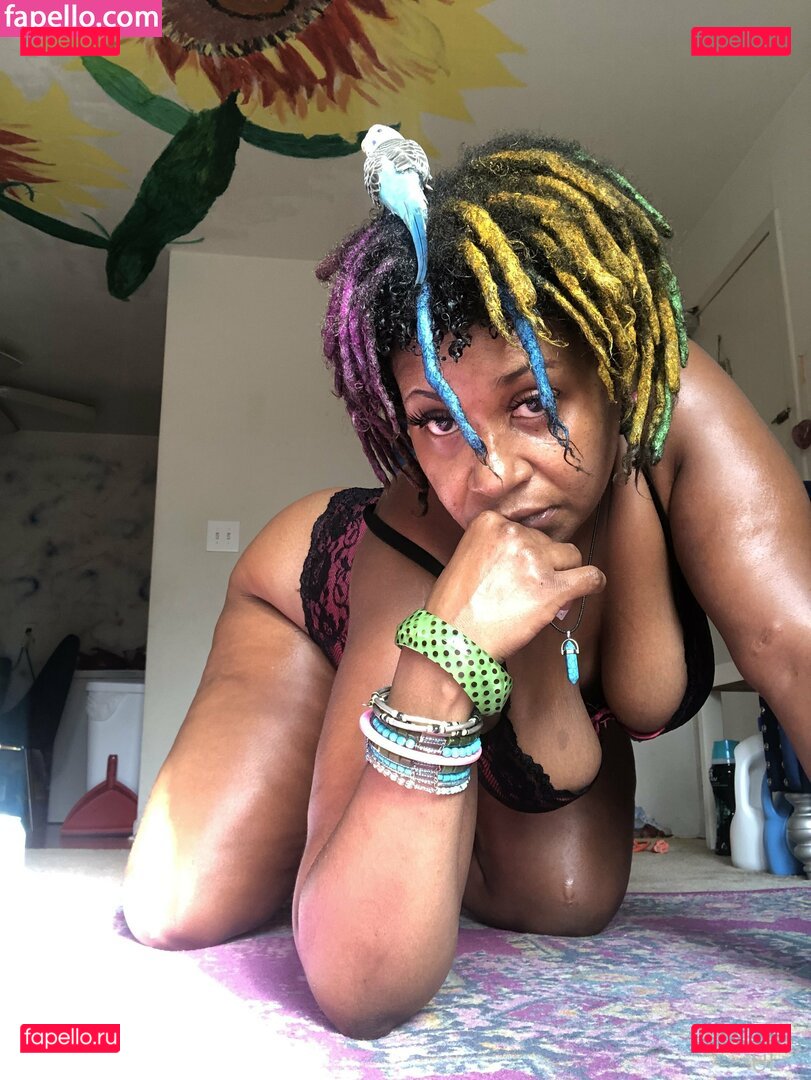 rhythmandcoils / universallovvvve Onlyfans Photo Gallery 