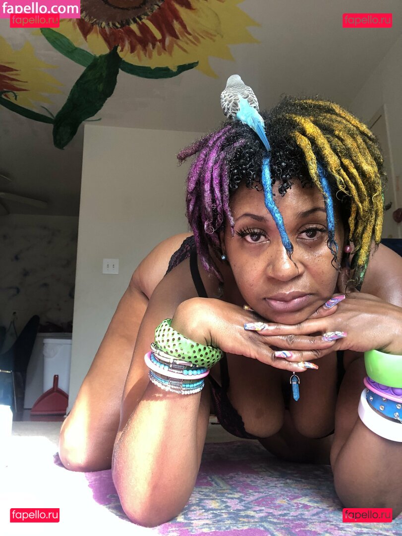 rhythmandcoils / universallovvvve Onlyfans Photo Gallery 