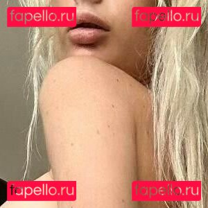 Babycheeksx / Foxnaomi / lilfoxnaomi Onlyfans Photo Gallery 