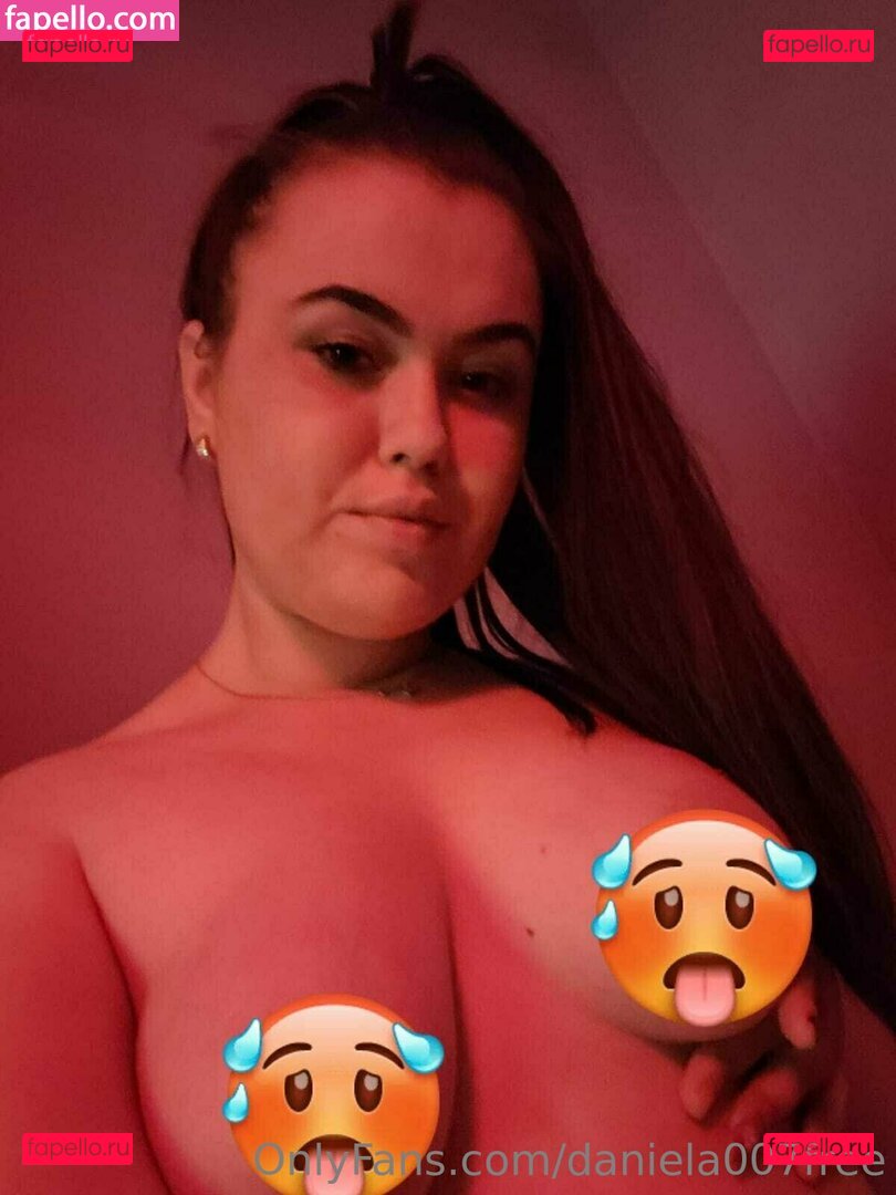 daniela007free / danielat07 Onlyfans Photo Gallery 