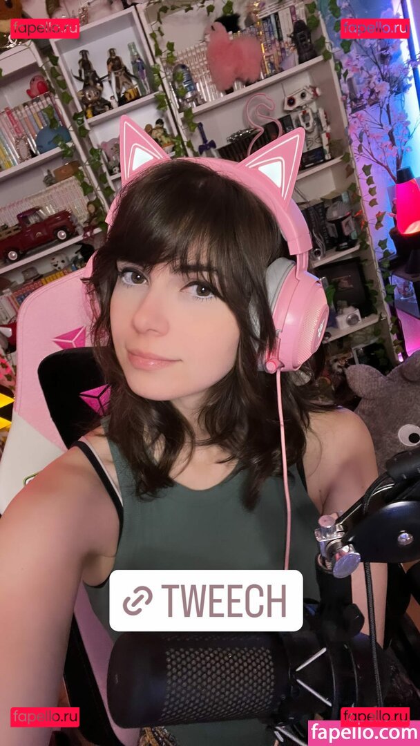 Kaitlin Witcher / kaitlinwitcher / piddleass Onlyfans Photo Gallery 