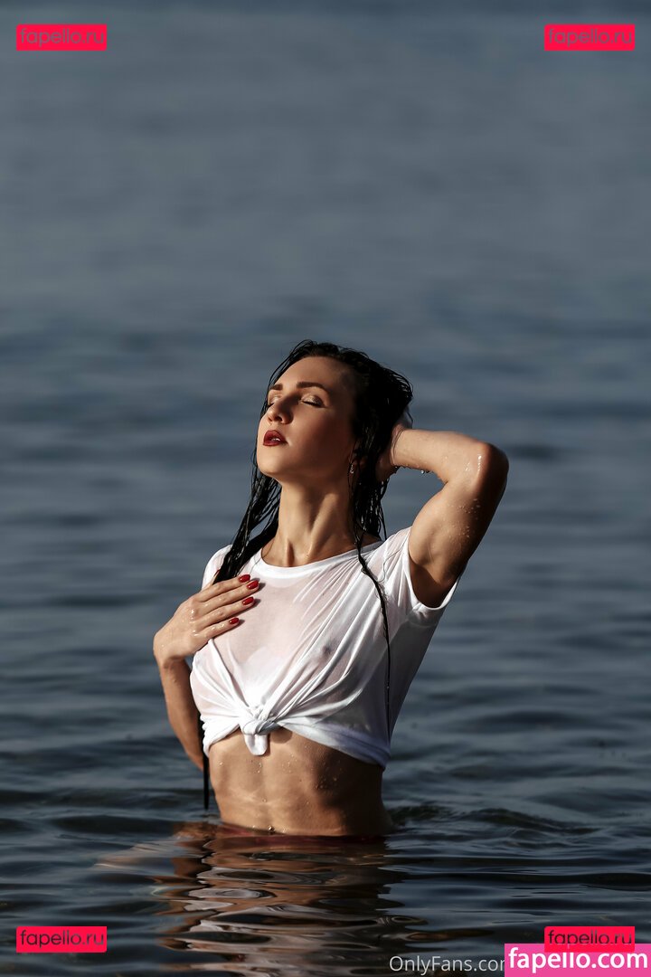 kerryannsmith8 / misskarysmith Onlyfans Photo Gallery 