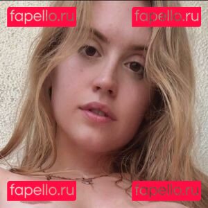 hazelmarshall / hazelscircus Onlyfans Photo Gallery 