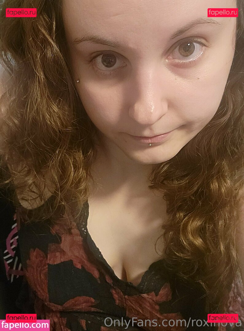 roxinova Onlyfans Photo Gallery 