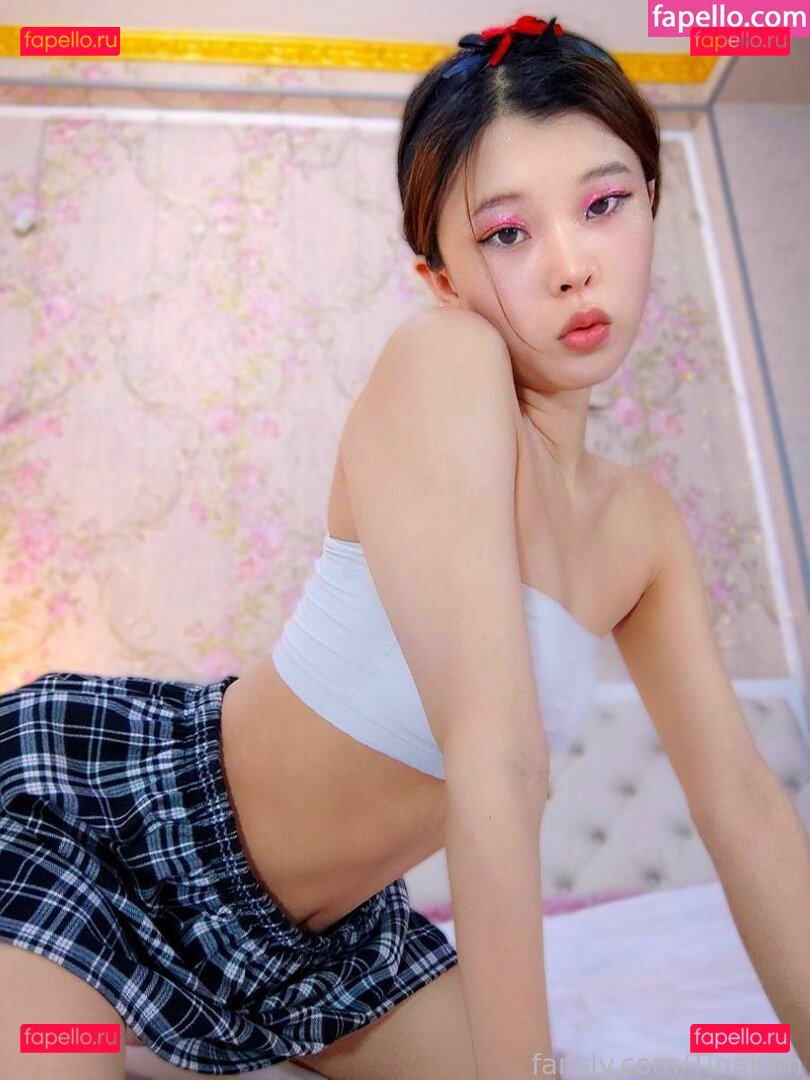 TinaKim / tinakimgallery Onlyfans Photo Gallery 