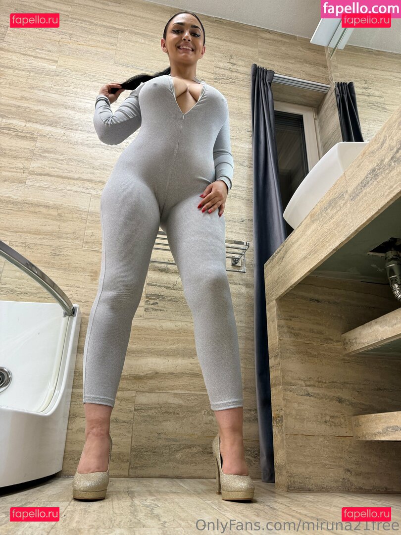 miruna.jade.free Onlyfans Photo Gallery 