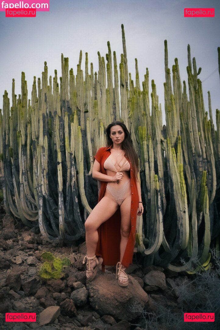 SweetTastyBaby / SweetTits20 Onlyfans Photo Gallery 