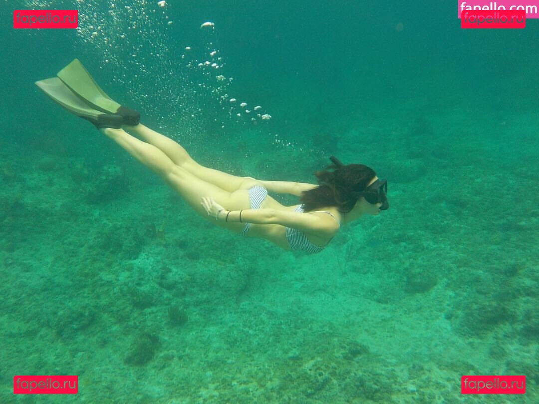 Olivia Munn / oliviamunn Onlyfans Photo Gallery 