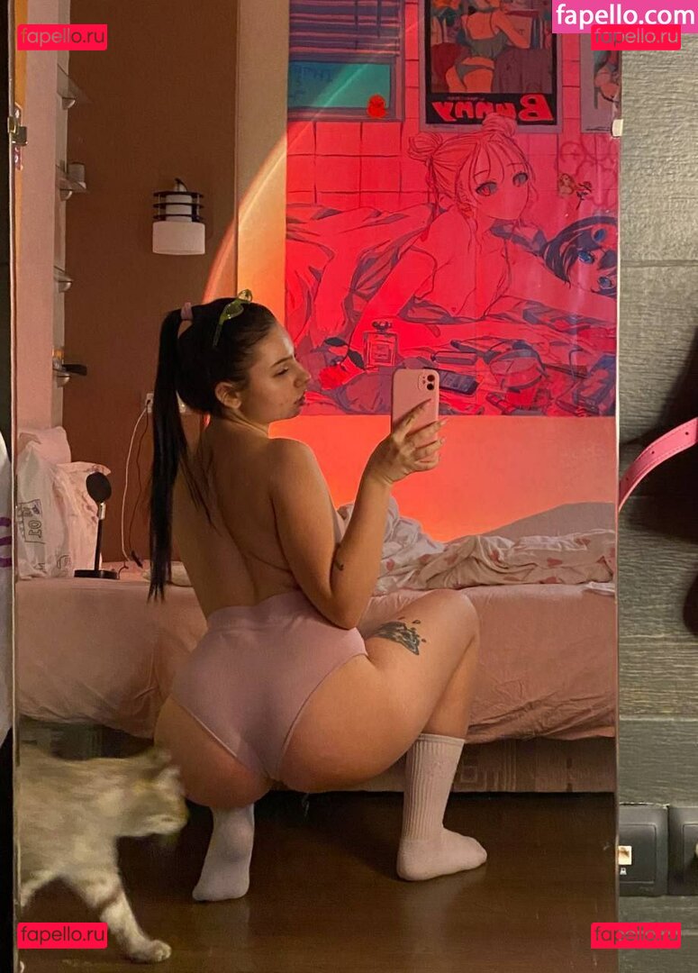 lirka / lirkadablya / liroshka Onlyfans Photo Gallery 