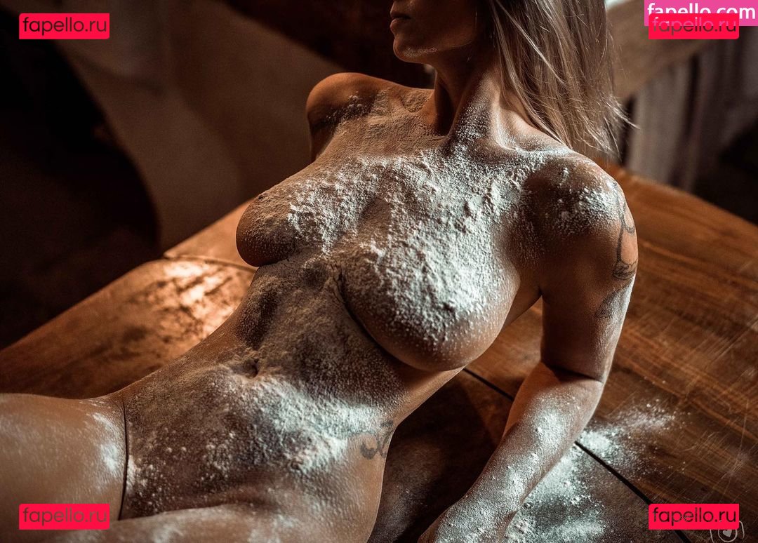 Mellla89 / _mella89_ Onlyfans Photo Gallery 