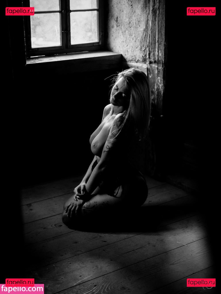 Mellla89 / _mella89_ Onlyfans Photo Gallery 