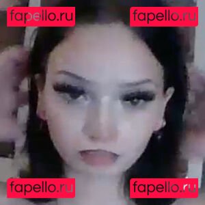 malicious_kitty / tinyselina Onlyfans Photo Gallery 