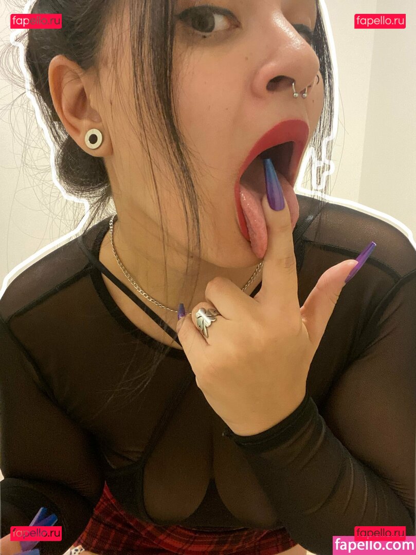 itsmoka Onlyfans Photo Gallery 