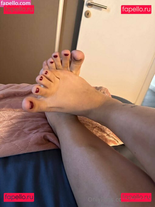 itsmoka Onlyfans Photo Gallery 