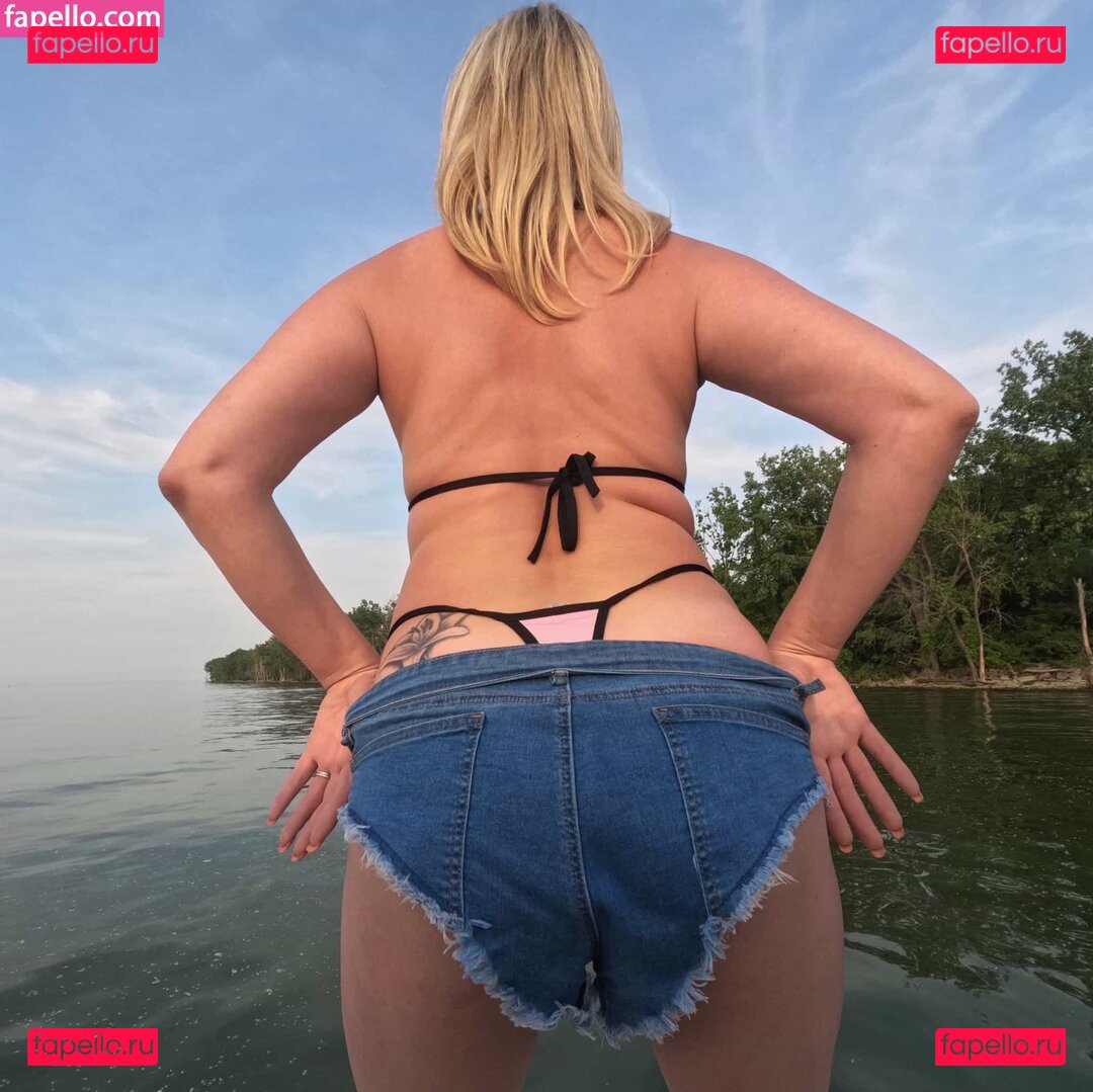 Vera Lea / https: / vera.lea / veralea Onlyfans Photo Gallery 