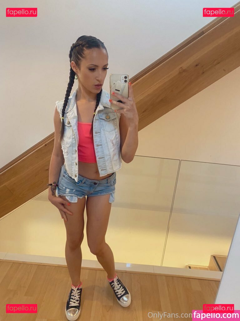 mishel_pillco / mishelgomezmodel Onlyfans Photo Gallery 