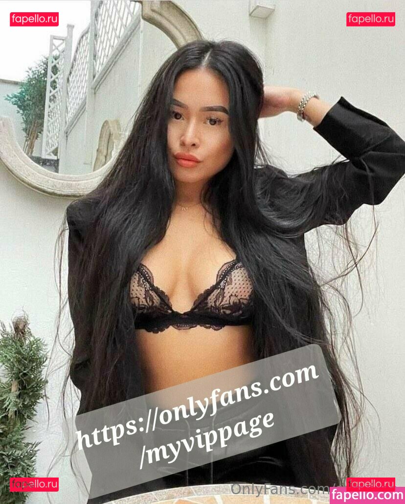 saralirria Onlyfans Photo Gallery 