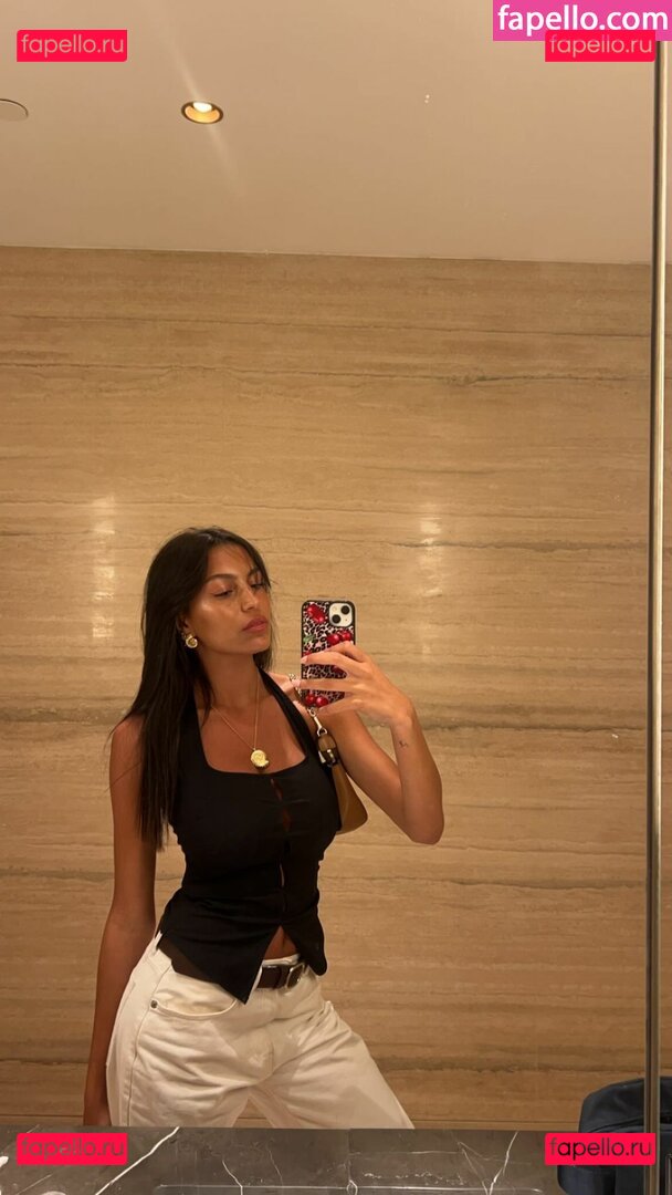 https: / liyamizrahii Onlyfans Photo Gallery 