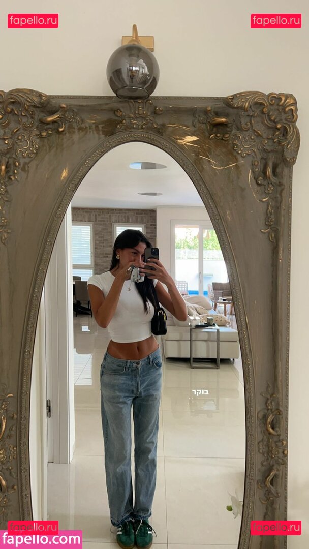 https: / liyamizrahii Onlyfans Photo Gallery 