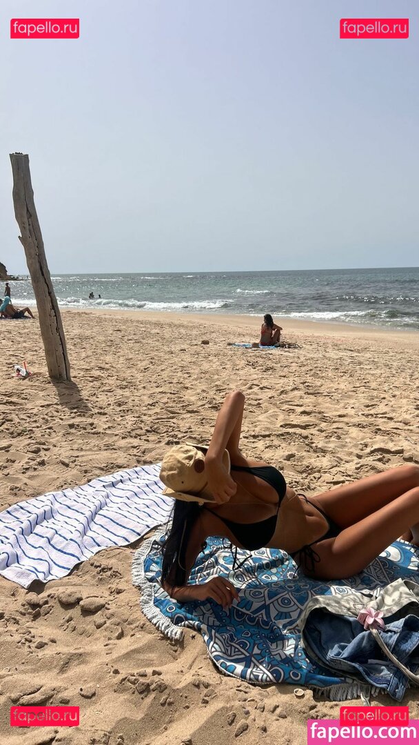 https: / liyamizrahii Onlyfans Photo Gallery 