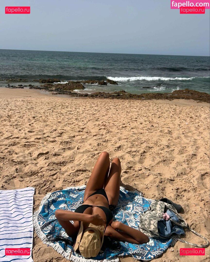 https: / liyamizrahii Onlyfans Photo Gallery 