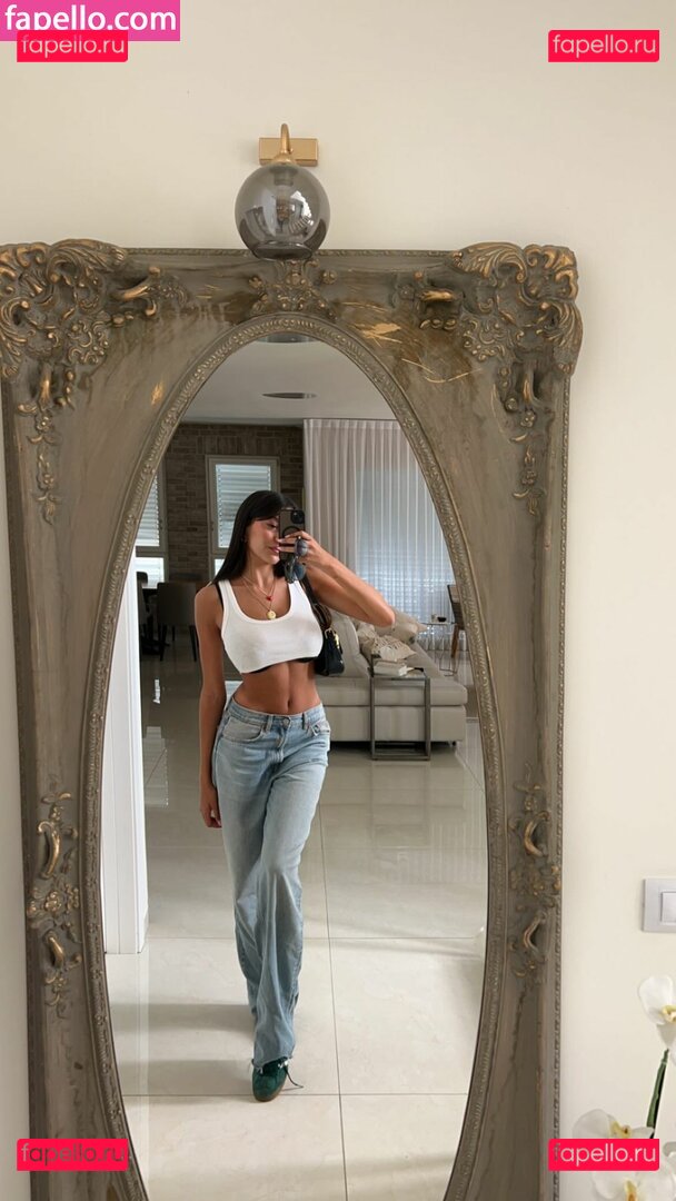 https: / liyamizrahii Onlyfans Photo Gallery 