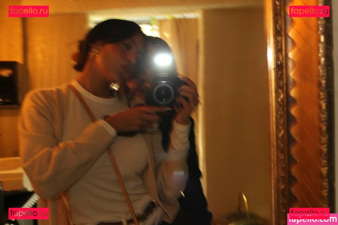 https: / liyamizrahii Onlyfans Photo Gallery 