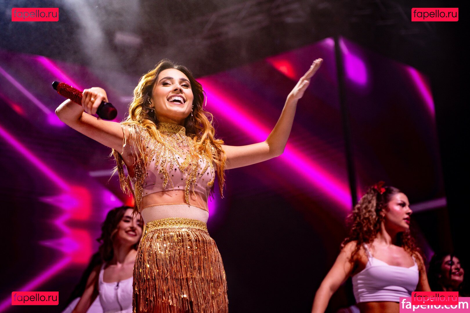 Andra Gogan Onlyfans Photo Gallery 