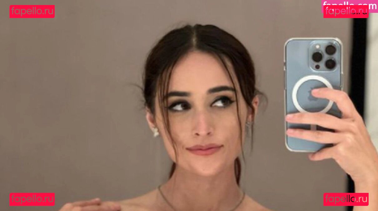 Andra Gogan Onlyfans Photo Gallery 