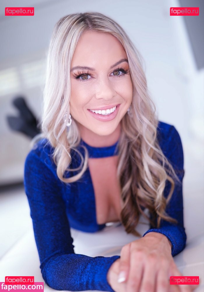 Summer Vixen / summervixenofficial / summervixxxen Onlyfans Photo Gallery 