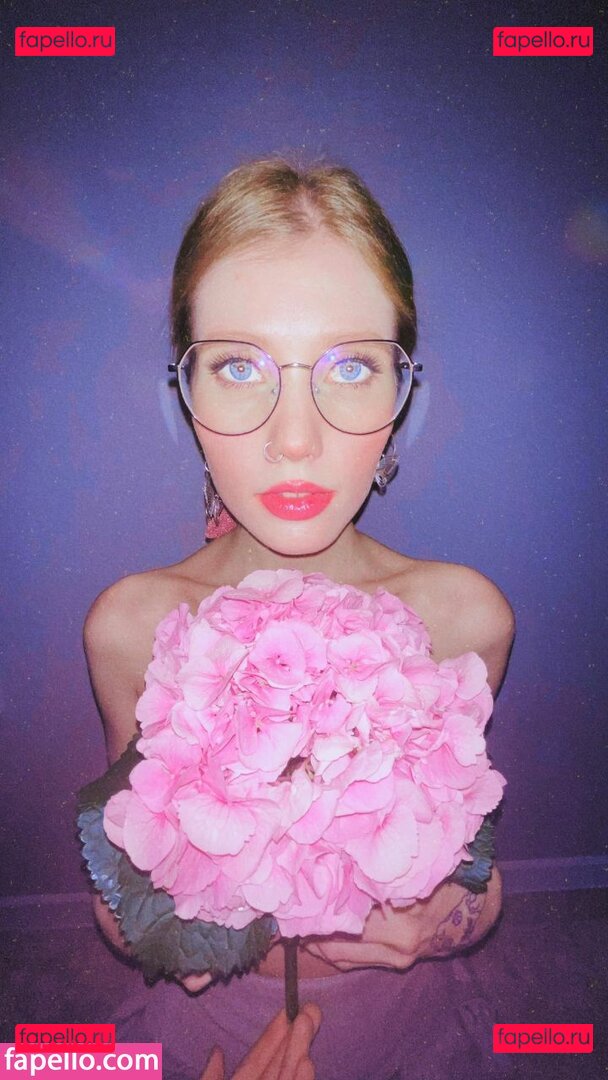 404hotfound / Lilithbrik / https: / raduzhnyyyyy Onlyfans Photo Gallery 