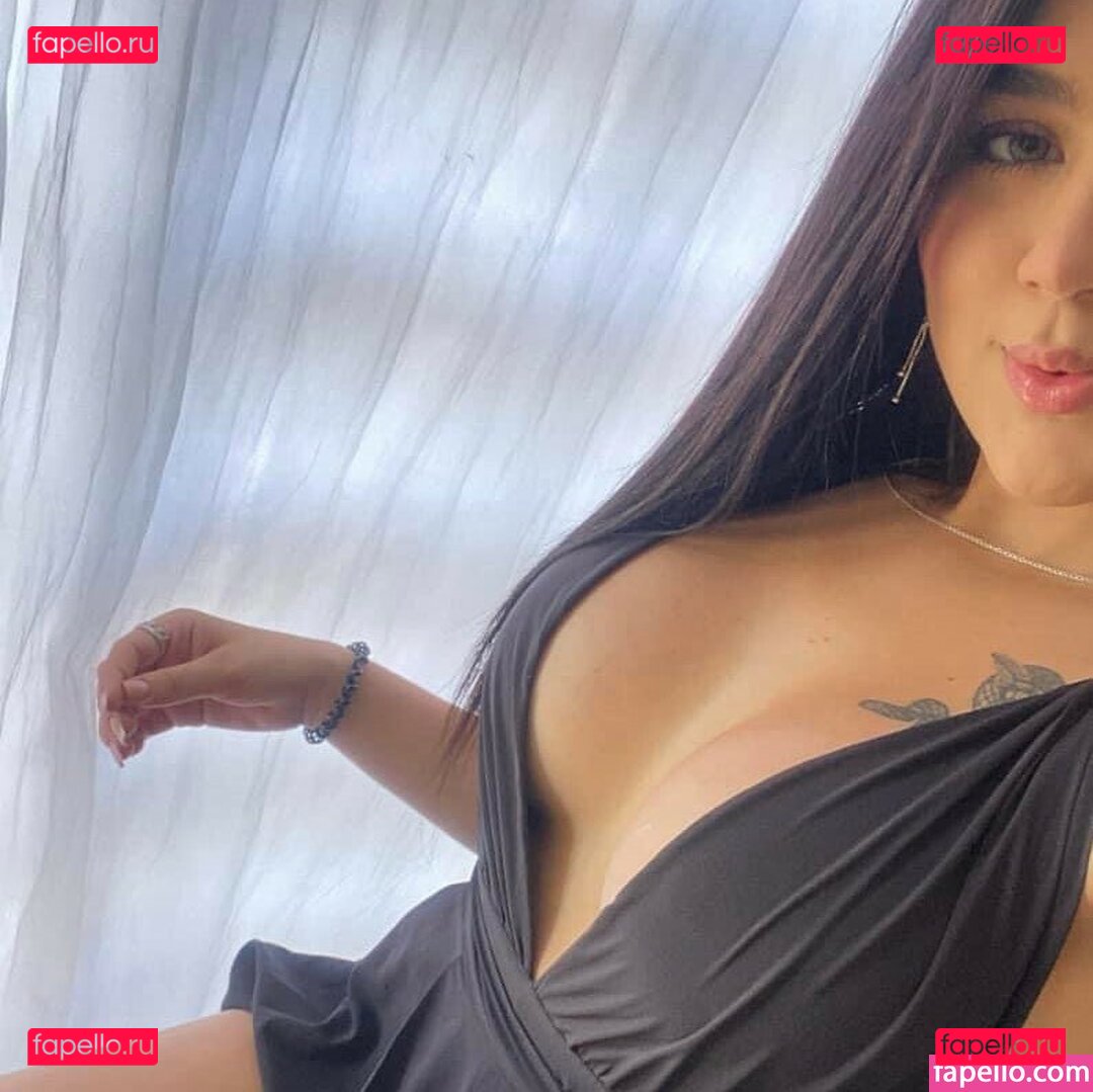 Dayana-15 / dayana15 Onlyfans Photo Gallery 