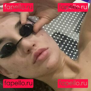 blakeblossomfree / teablossom Onlyfans Photo Gallery 