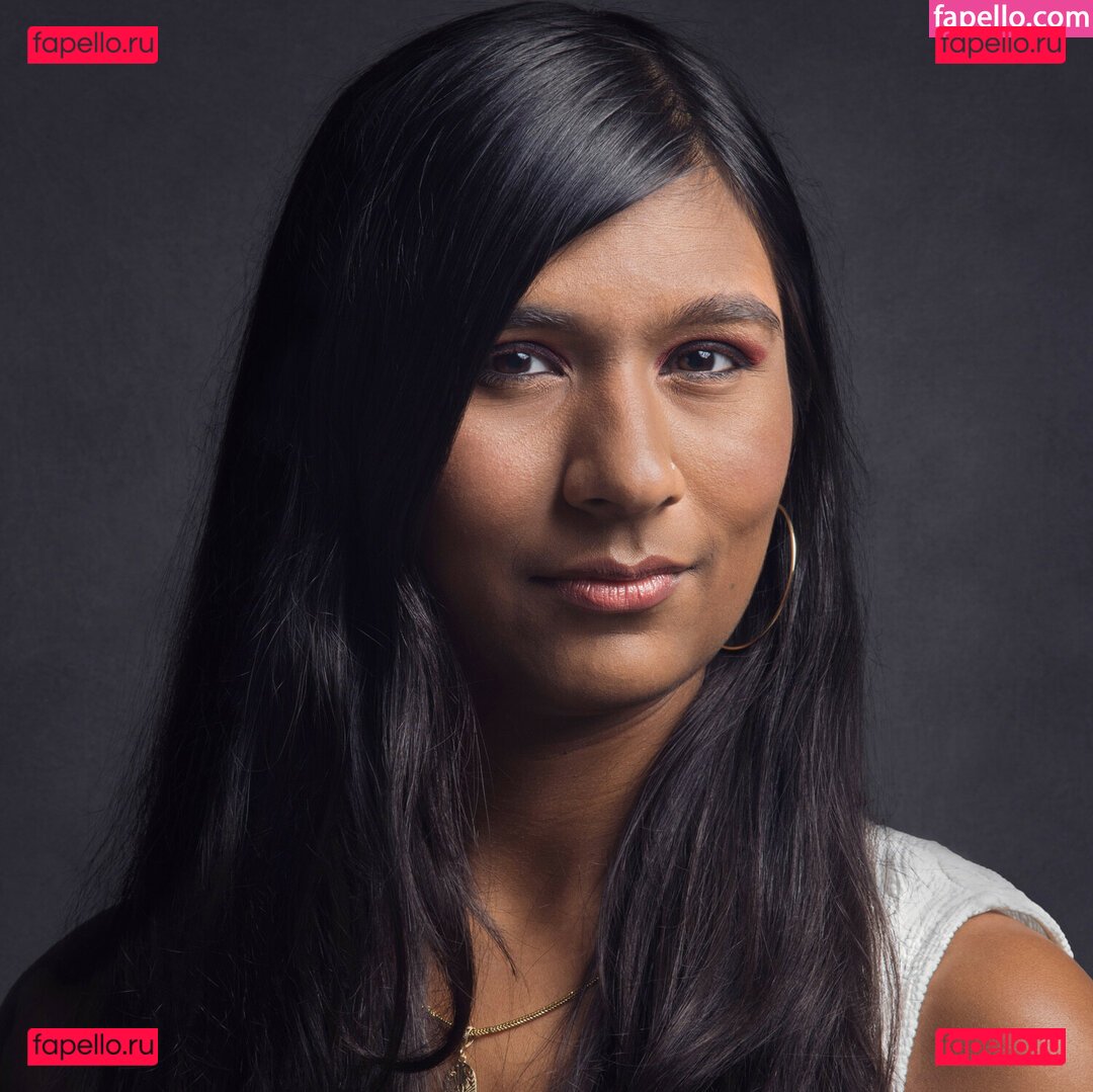 Ash Sarkar / ayocaesar Onlyfans Photo Gallery 