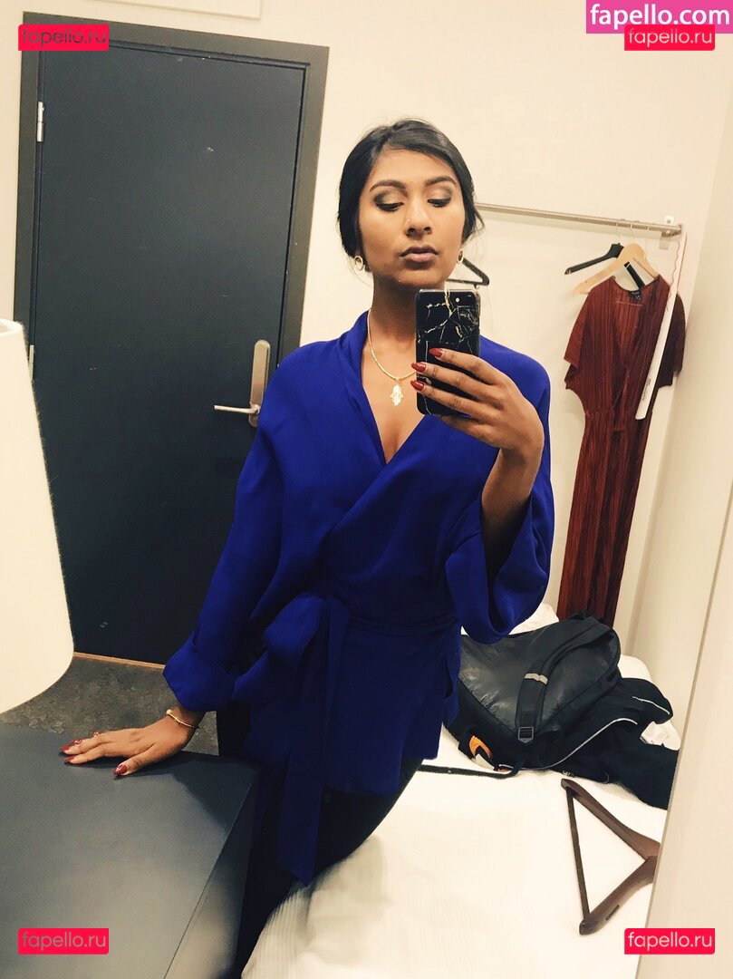 Ash Sarkar / ayocaesar Onlyfans Photo Gallery 