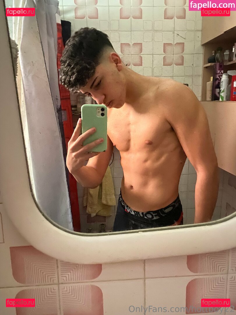 hotboywes_1017 / hottboy22 Onlyfans Photo Gallery 